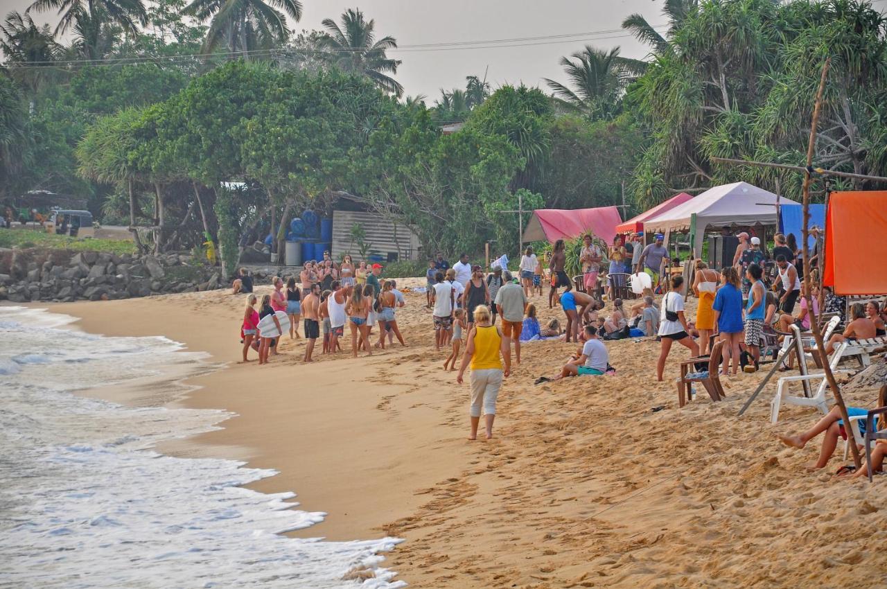 Surfers Paradise Weligama Dış mekan fotoğraf