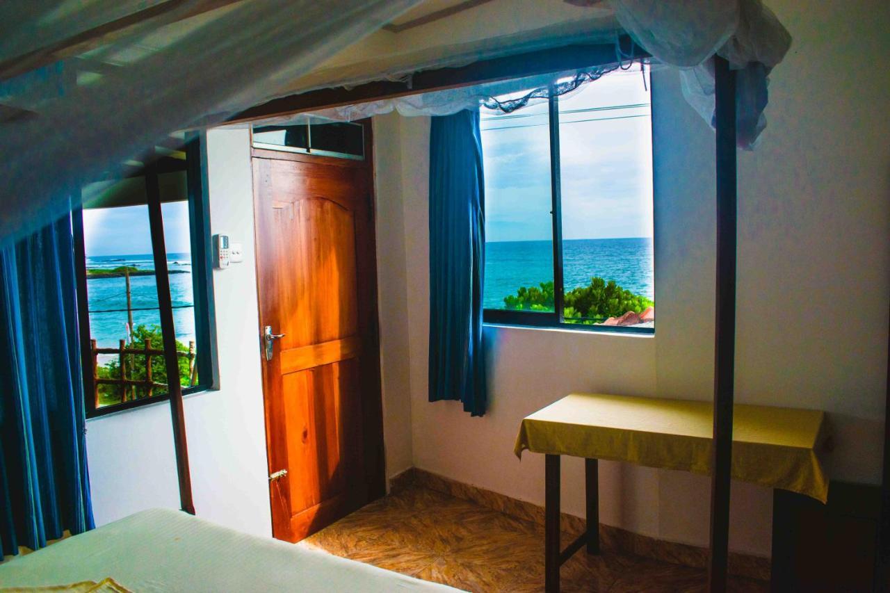 Surfers Paradise Weligama Dış mekan fotoğraf