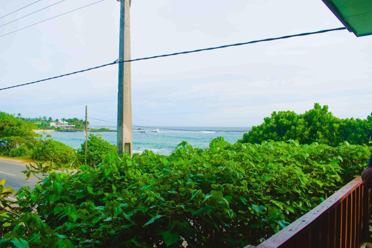 Surfers Paradise Weligama Dış mekan fotoğraf