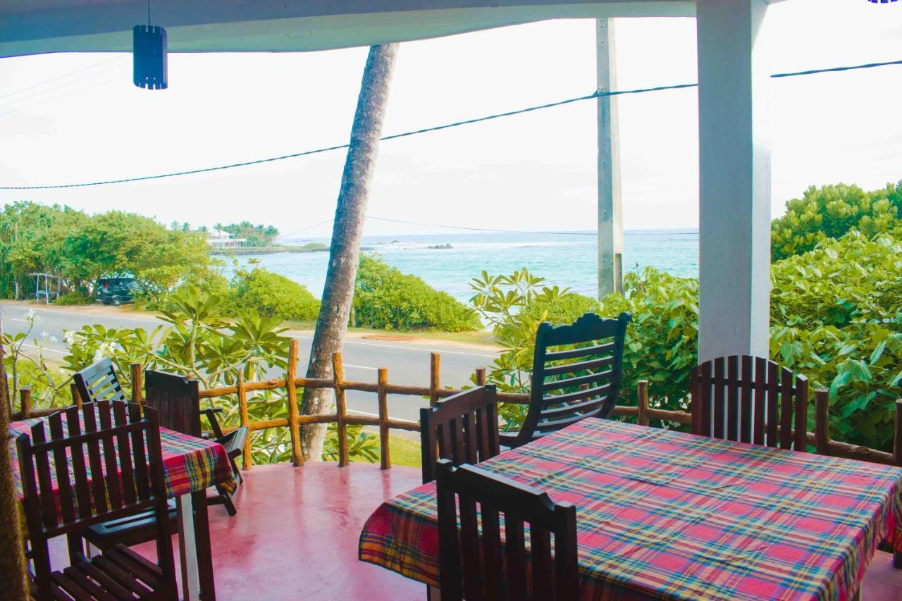 Surfers Paradise Weligama Dış mekan fotoğraf