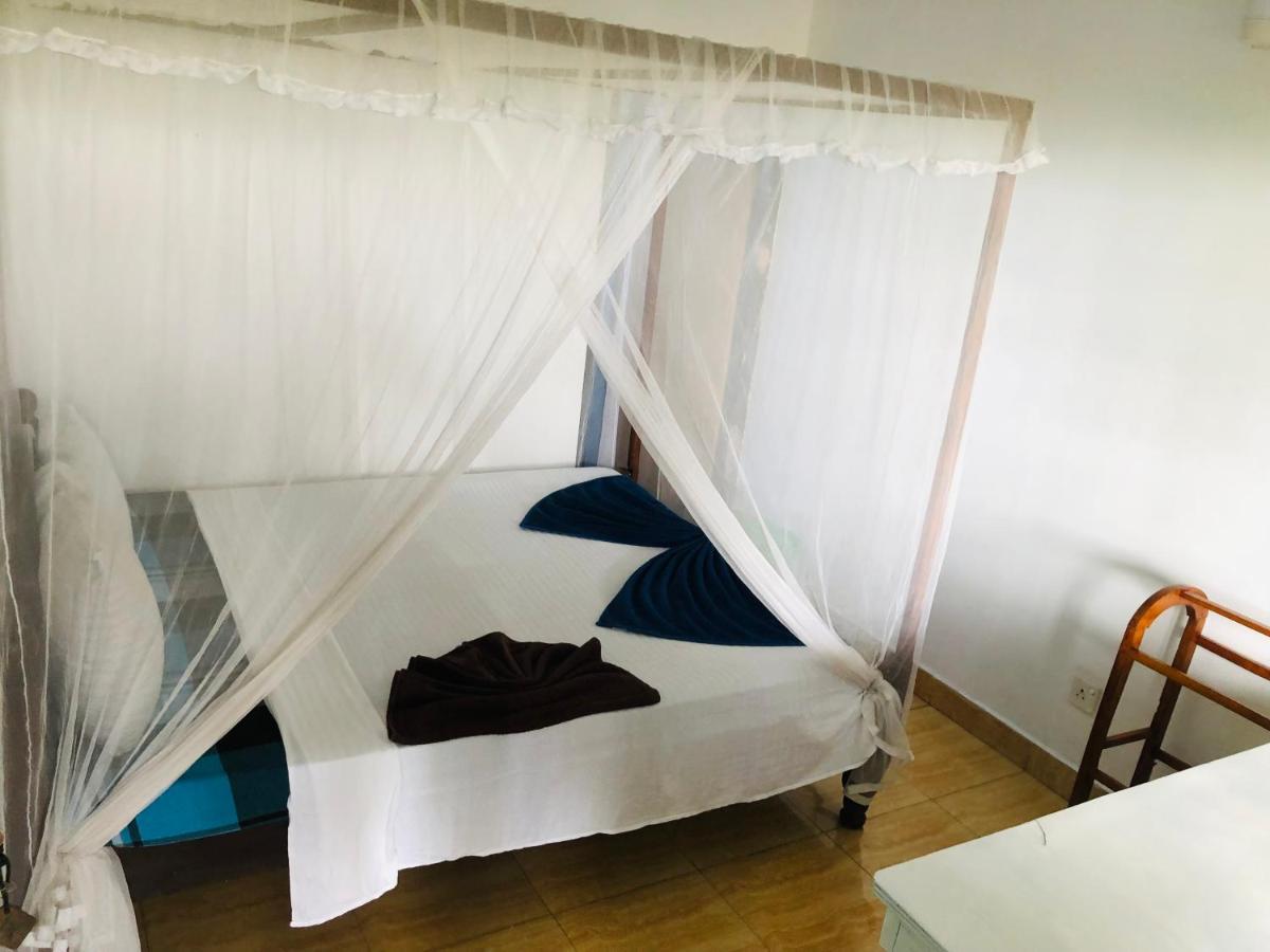 Surfers Paradise Weligama Dış mekan fotoğraf