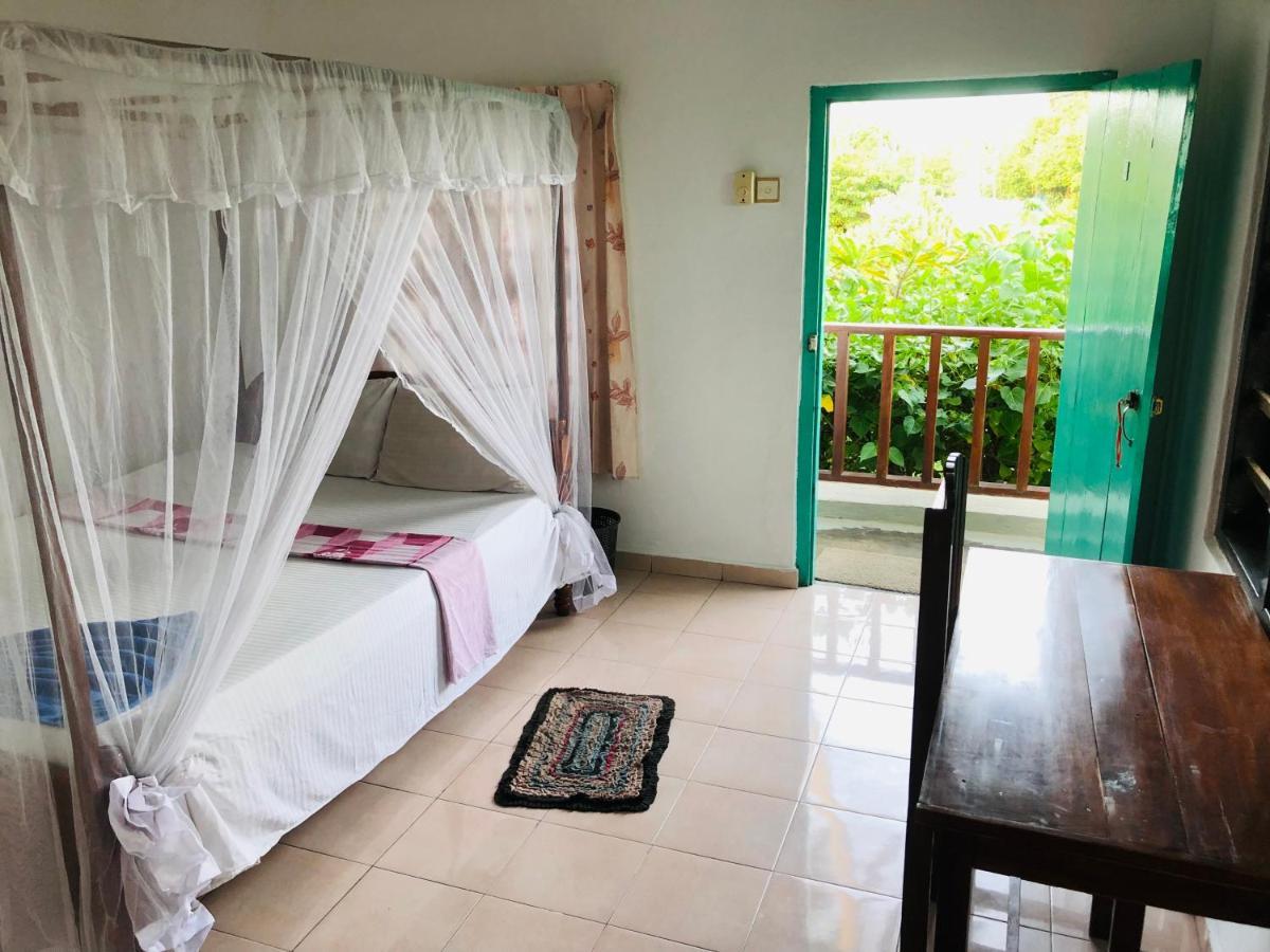 Surfers Paradise Weligama Dış mekan fotoğraf