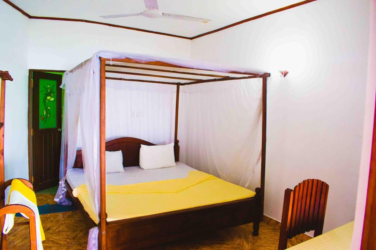 Surfers Paradise Weligama Dış mekan fotoğraf