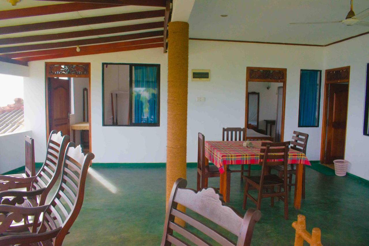 Surfers Paradise Weligama Dış mekan fotoğraf