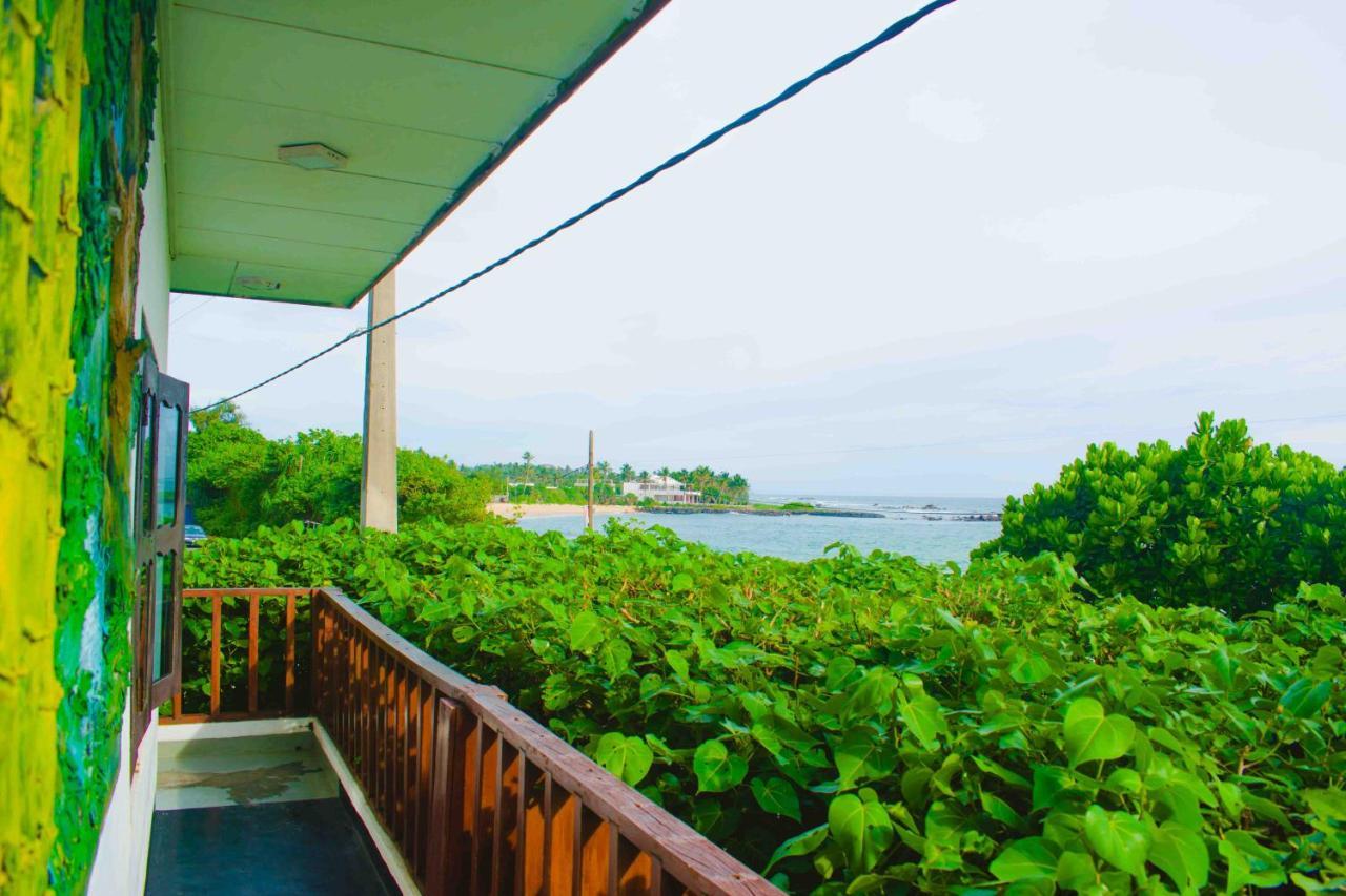 Surfers Paradise Weligama Dış mekan fotoğraf