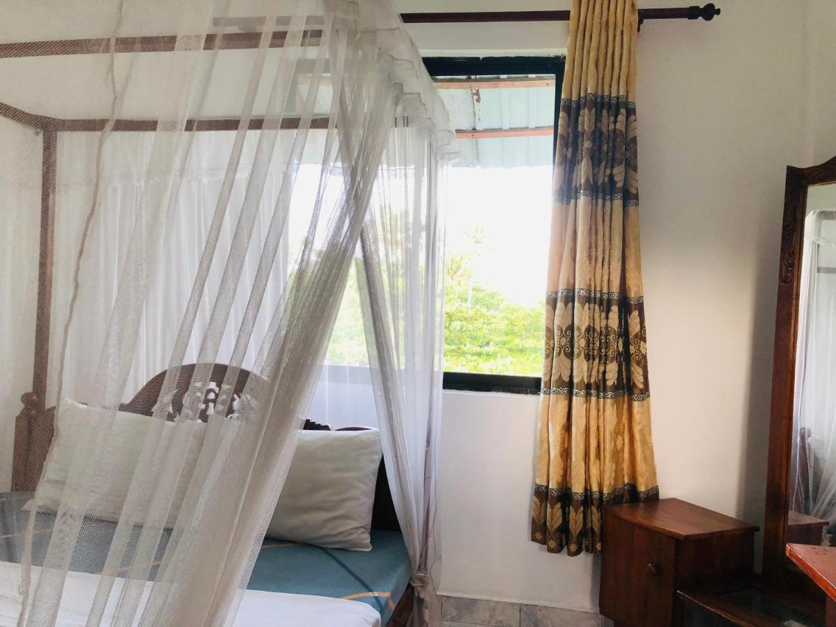 Surfers Paradise Weligama Dış mekan fotoğraf